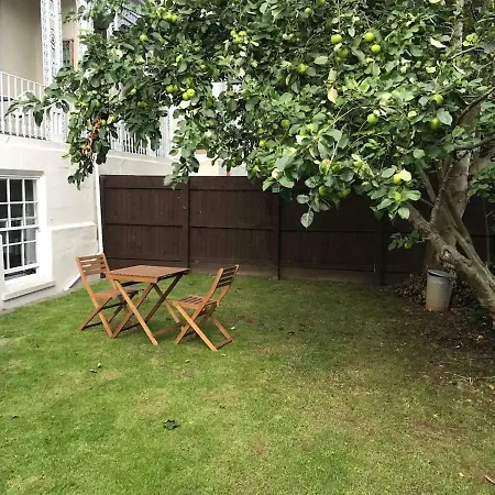 شقة Cosy Garden Flat In Cotham, Near Gloucester Road *